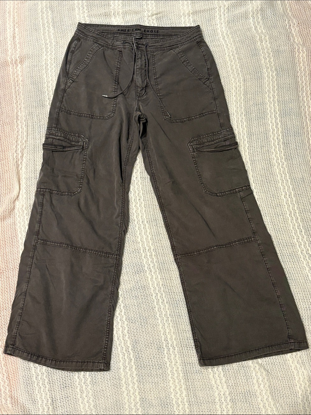 American Eagle Outfitters Wide-Leg Cargo Jeans in Army Green